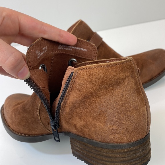 Born Kristina Rust/Brown Booties Size 8 - Picture 15 of 15